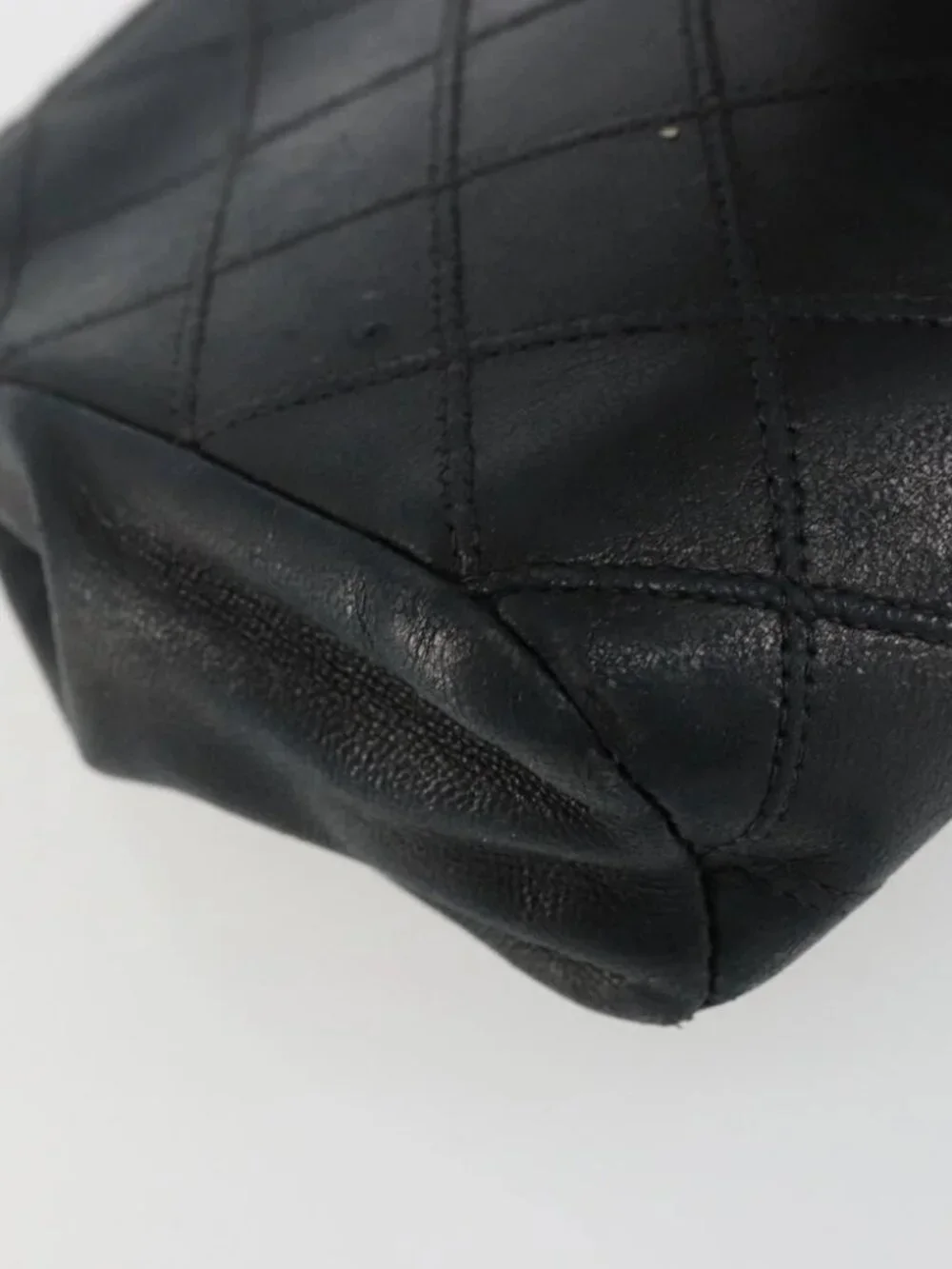 CHANEL Pouch Lamb Skin Black CC Auth 47074